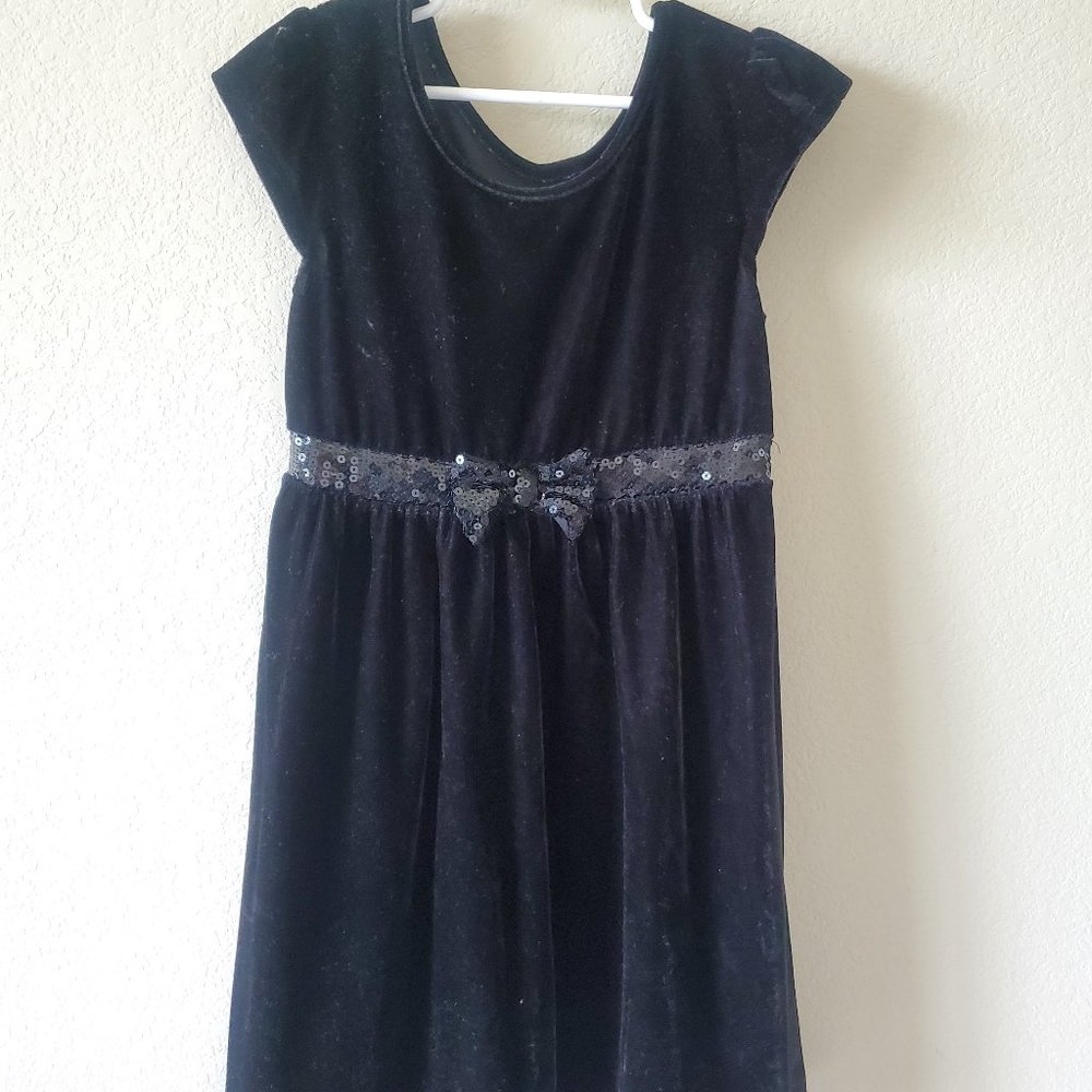 Black Velvet Girls Dress with Bow Size 7-8/M
